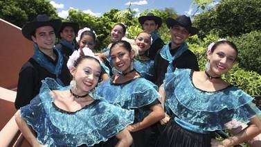 Entre folclor y parranderas, Huanacaxtle celebra sus 10 años