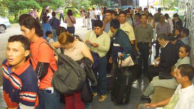 Nicaragüenses se quejan de falta de oportunidades y casi  50% está dispuesto a irse de su país