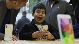 Apple se apresura para satisfacer demanda por el iPhone X