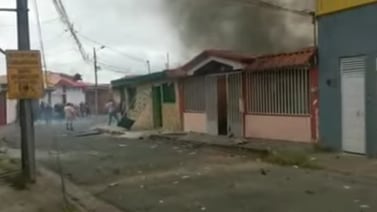 Explosión en Cartago de fábrica clandestina de pólvora deja un fallecido y tres quemados