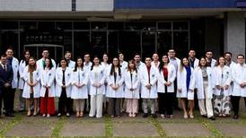 Estudiantes de Medicina de UCR lideran resultados de examen para internado en CCSS