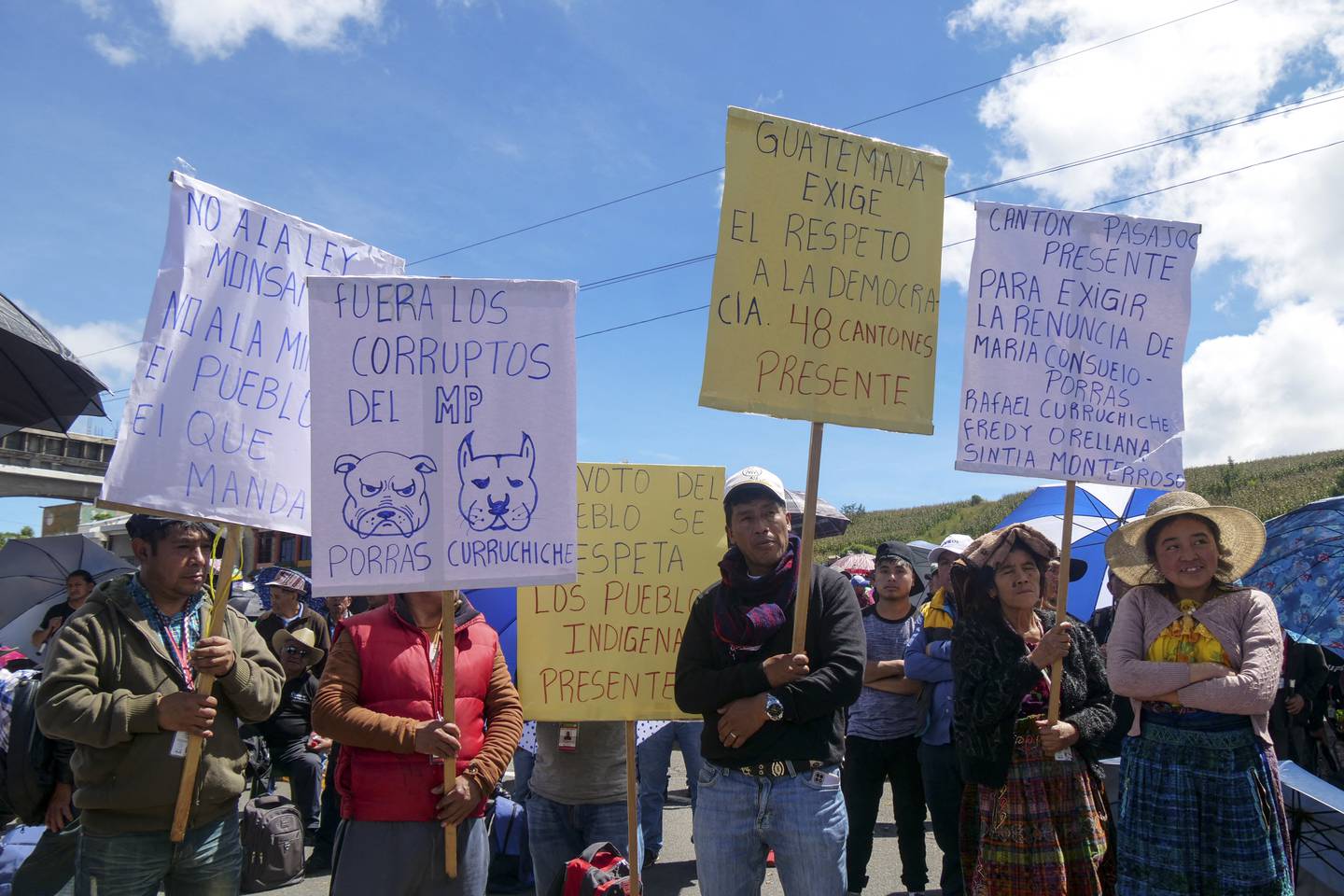 Fiscales guatemaltecos confiscaron material electoral bajo custodia del Tribunal Supremo Electoral (TSE) supuestamente para investigar supuestas irregularidades en la votación.