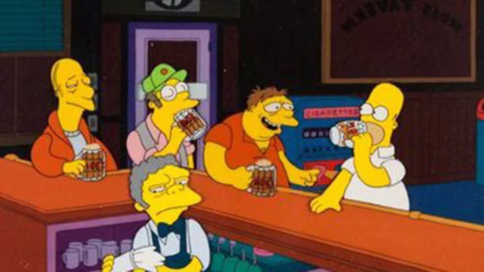El reconocido personaje Larry, cuya muerte se dio a conocer recientemente en un episodio de 'Los Simpson', era amigo de Homero y solía frecuentar la taberna de Moe.