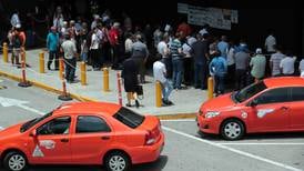 Con seis autos eléctricos comienza transición en taxis del aeropuerto Juan Santamaría