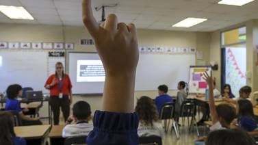 ¿Cómo son los docentes de escuelas y colegios de Costa Rica? OCDE desnuda falencias y mejoras necesarias 