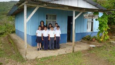 Escuela de Pérez Zeledón acercó educación a niños