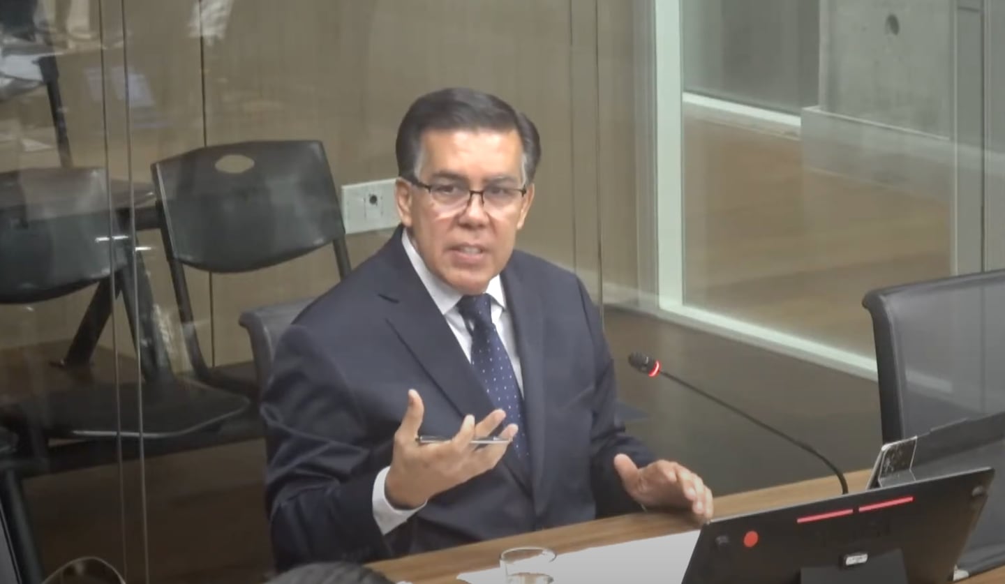 El economista Álvaro Barrantes Chaves aspira a integrar la Junta Directiva de Aresep, tras laborar por 38 años en el ente regulador. Foto: Captura de pantalla