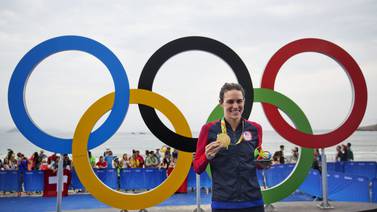 La estadounidense Gwen Jorgensen se queda con el oro en el triatlón femenino 