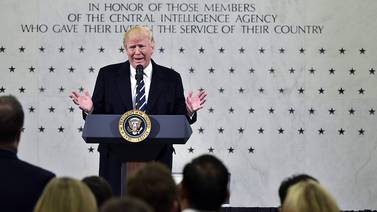 Trump niega tensión con agencias de inteligencia en visita a la CIA