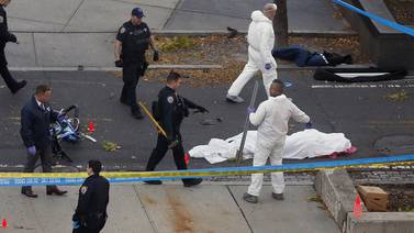 Hombre embiste con vehículo y mata a ocho personas en Nueva York