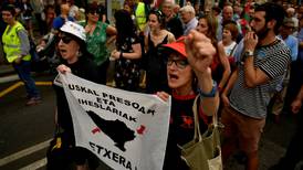 Miles de personas se manifiestan en Bilbao para apoyar a los presos de ETA