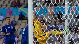 Increíble autogol abrió la goleada de España sobre Eslovaquia y la clasificación a los octavos de final 