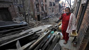Varios países ayudarán a  reconstruir al sufrido     Nepal