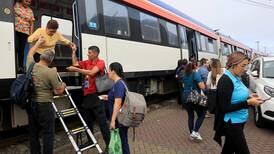 Falla electrónica dejó tren con 300 pasajeros varado en Cartago 