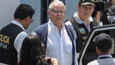 El detenido expresidente peruano Pedro Kuczynski sometido a cirugía de urgencia
