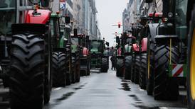 Unión Europea busca soluciones en política agrícola tras protestas de granjeros