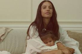 Debi Nova y su disco con amor de madre: ‘Después de dar a luz, todo mi mundo cambió’