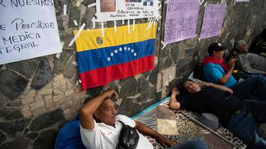 Rematar la casa para vivir: la inesperada ruina de los jubilados petroleros en Venezuela