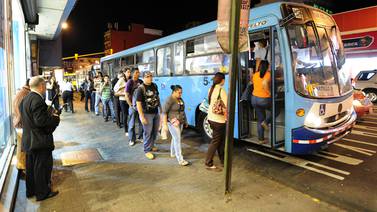 Foro Nacional de Transportes pide suspender método para fijar pasajes de bus