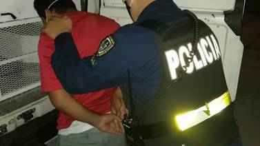 Hombre detenido por ‘expresar palabras obscenas’ e intentar sujetar a mujer del brazo en Zapote
