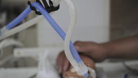Bebés graves con virus respiratorio desbordan Hospital de Niños