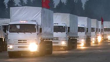 Convoy humanitario ruso pasará a manos de la Cruz Roja en la frontera con Ucrania
