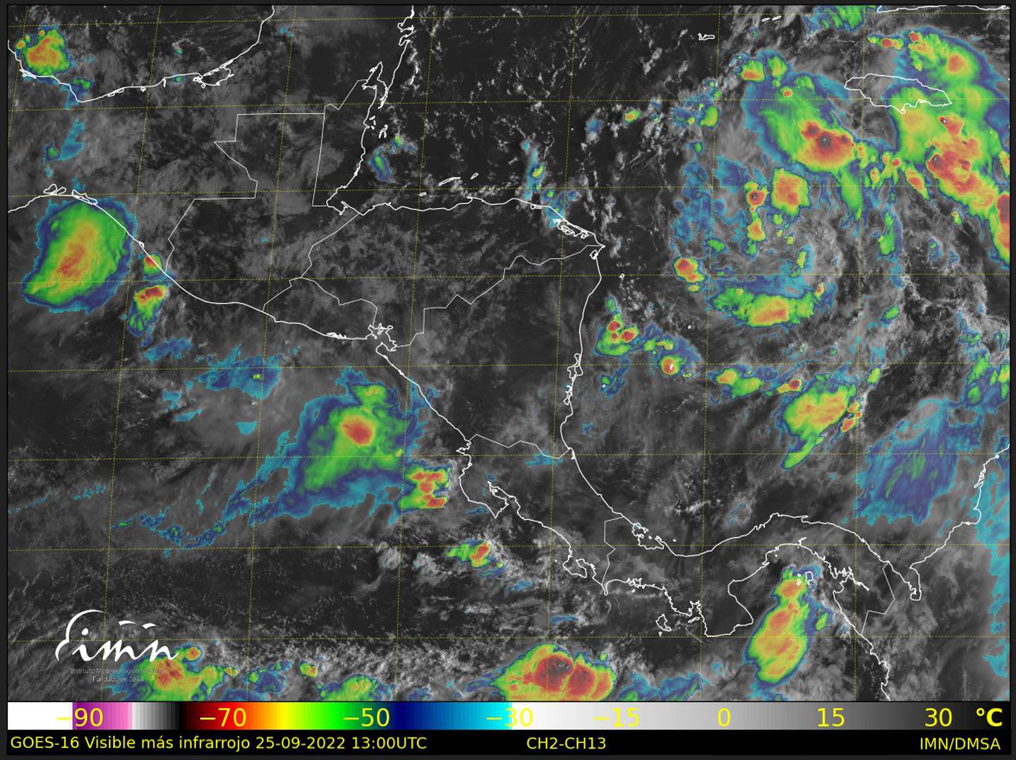 Arriba a la derecha se ve ve la tormenta tropical Ian, mientras que los efectos de sus bandas para nuestro territorio  se notan en los puntos anaranjados de la parte baja de la imagen, que son núcleos convectivos en el Pacífico. Imagen: IMN.