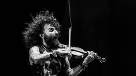 Ara Malikian, el virtuoso violinista que toca Bach y Led Zeppelin, aterriza en Costa Rica: ‘La música es emoción’