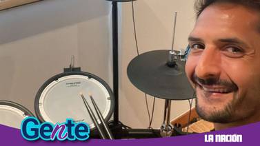 Celso Borges cumplió su sueño al tocar una batería en un concierto 