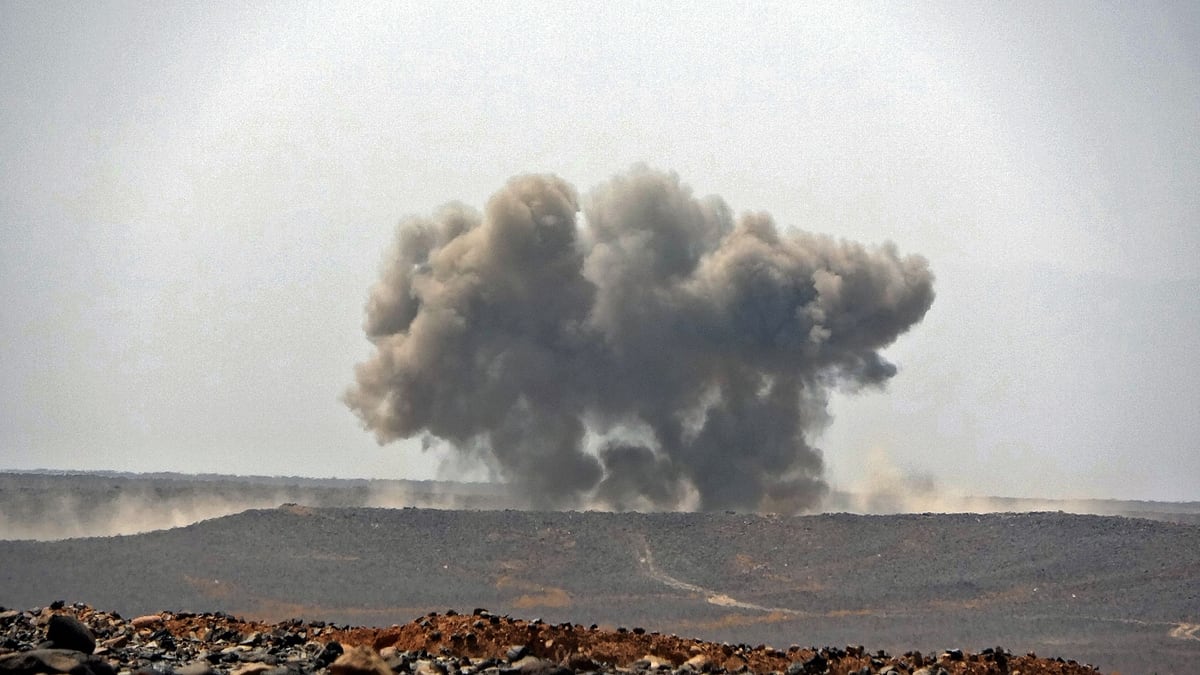 Coalición dirigida por Arabia Saudí bombardea capital de Yemen - La Nación