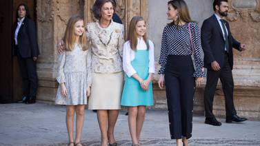 Teorías sobre el desplante de la reina Letizia a su suegra doña Sofía