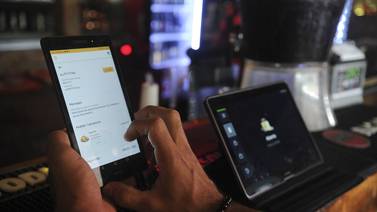 Restaurantes aprovechan datos de ‘apps’ de entregas para mejorar su operación y menú