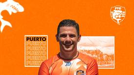 Bronca en Puntarenas: Entre lágrimas técnico Alexander Vargas explota contra presidente del club