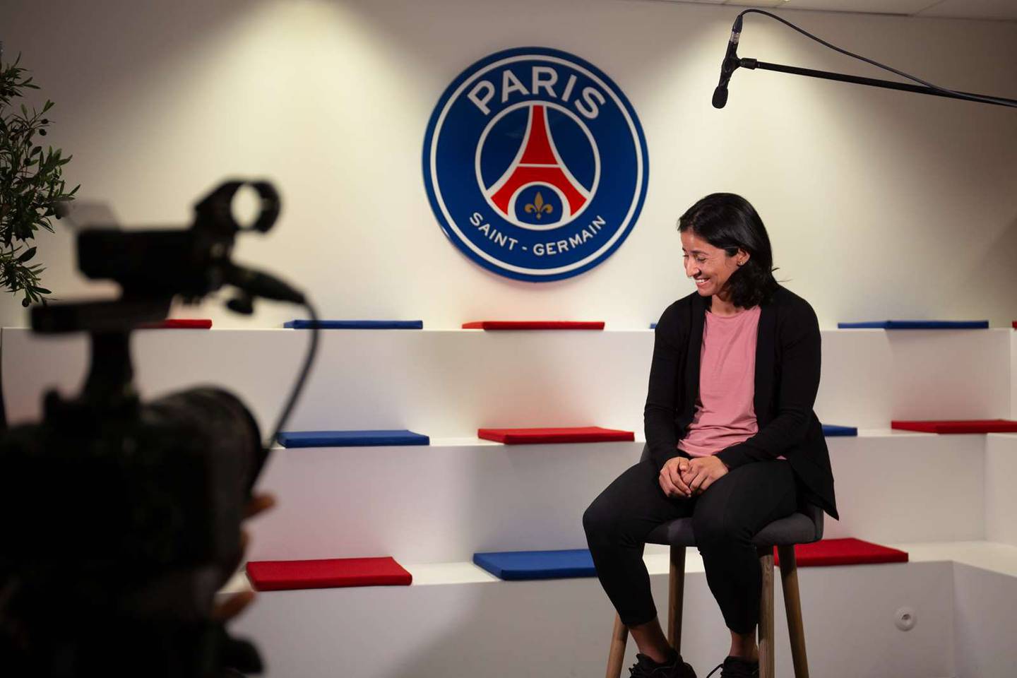 Shirley Cruz está feliz de la vida con su nuevo reto en el París Saint Germain. Foto: psg.fr