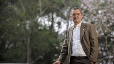  Edgar Gutiérrez Espeleta: “Vamos a estar viendo el bosque y no los árboles”