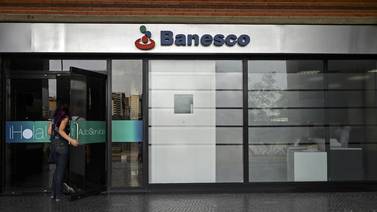 Gobierno de Venezuela interviene Banesco, principal banco privado