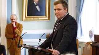 Primer ministro de Islandia amenaza con disolver Parlamento tras escándalo de los Papeles de Panamá 