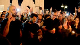 Hijo de periodista asesinada en Malta acusa al gobierno de complicidad