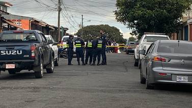 Peatón asesinado a balazos por motorizados en Coronado