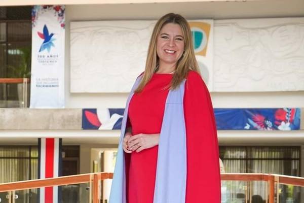 Marca nacional Concepción Miranda diseñará y regalará vestidos a mujeres que los necesiten