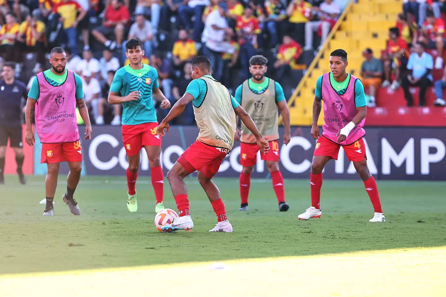 Herediano alineó a lo mejor que tiene para el partido contra Toluca, en la Copa de Campeones de Concacaf.