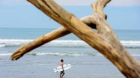  118 playas ticas obtienen Bandera Azul Ecológica