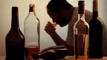 MEP despide a docente que faltaba a trabajar para tomar alcohol