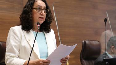 Luz Mary Alpízar anuncia procesos internos contra nueve diputados afines a partido chavista