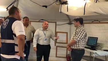 Carlos Alvarado visita hospital móvil y base aérea instalados en frontera norte por emergencia de covid-19