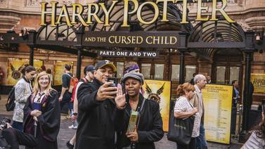 'Harry Potter y el legado maldito': la magia de batir récords