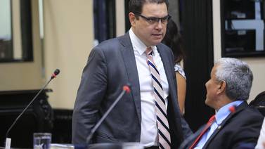 Benavides pide aclarar si reelección de Paul Rueda debe votarse en secreto o no