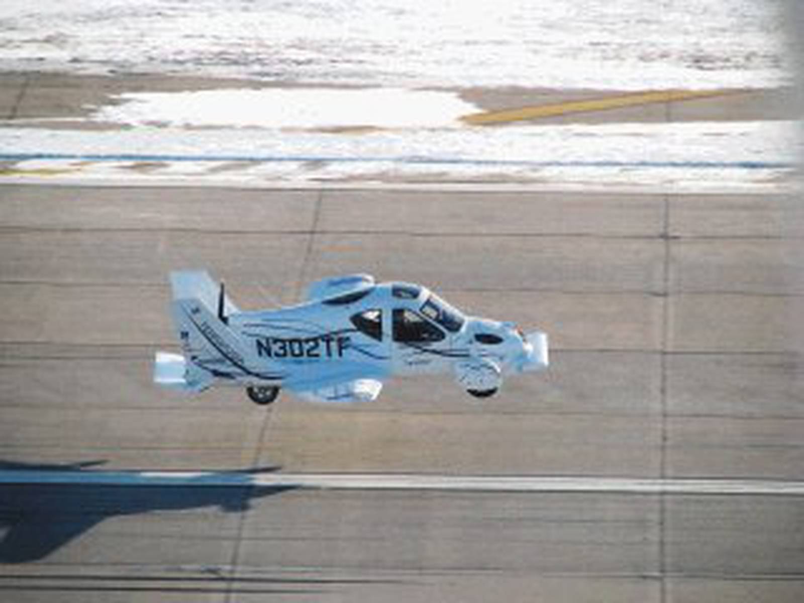 Carro volador completó con éxito su primer viaje La Nación