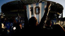 El conmovedor adiós de Nápoles a Maradona, su ídolo ‘inmortal’