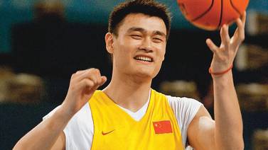 Yao Ming defiende a nadadora acusada  de dopaje